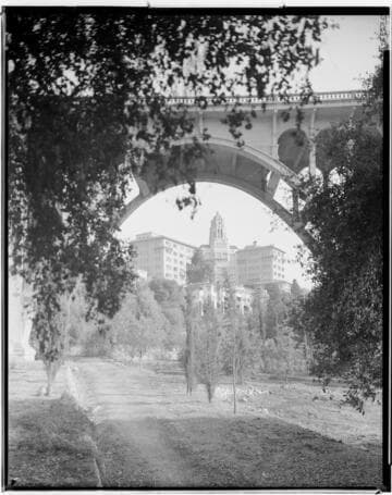 Vista Del Arroyo Hotel, 125 South Grand, Pasadena. 1935