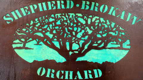 orchardC Shepherd-Brokaw Orchard sign